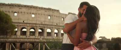 ♪ Touch my heart, touch my heart... ♪ - Meet Me in Rome