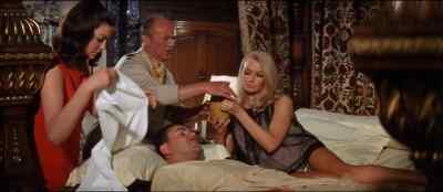 Towel. - Inspector Clouseau