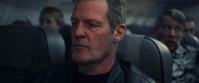 - Tower, this is Flight One Two Three. - Monster on a Plane