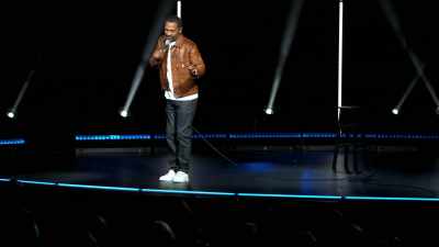 Trăgeam pe nas bine de tot. - Mike Epps: Ready to Sell Out