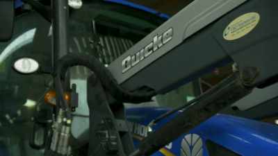 [tractor rumbles] - Tractor Ted