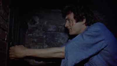 Tracy, for god's sake, what is it?
Answer me. - Night of Dark Shadows