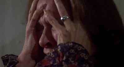 - Tracy! Tracy!
- No! - When a Stranger Calls