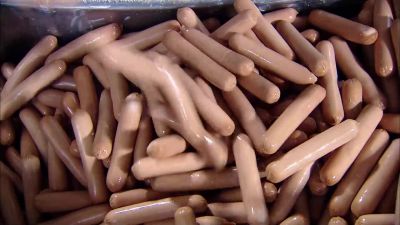 TRADITIONAL HOT DOGS - How It's Made