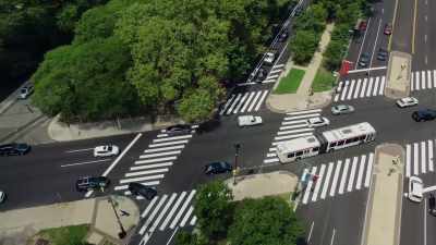 [traffic droning] - The Groomsmen: First Look