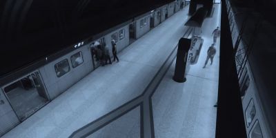 Train is arriving. - Condor
