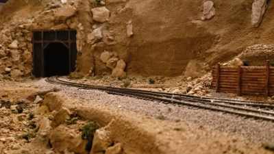 (train engine roaring) - Horror in the High Desert
