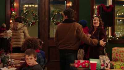 [train horn blaring] - The Christmas Setup