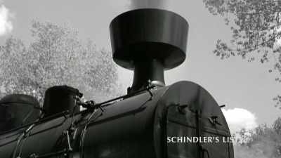 ( train whistle blaring ) - Spielberg