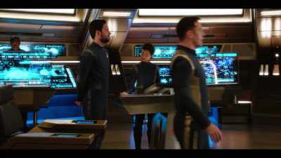 Transmitter is sending out a new signal, - Star Trek: Discovery