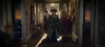 Traske must be in here someplace.
Spread out. - Hocus Pocus 2