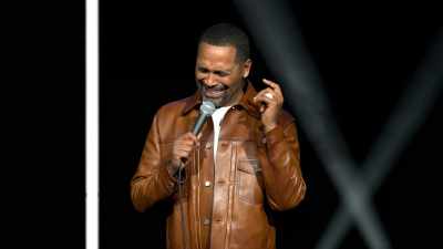 Trebuie să mă adun.” - Mike Epps: Ready to Sell Out