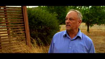Tree huggin', burning man lovin', - Hemet, or the Landlady Don't Drink Tea