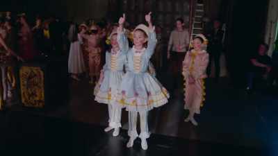Trees below your chins. Below your chin. - On Pointe