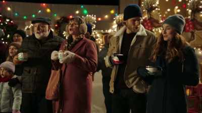 Três, - 'Tis the Season to be Merry