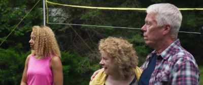 Tricia. Brenda. All right,
let's play nice, everyone. - Fourth of July