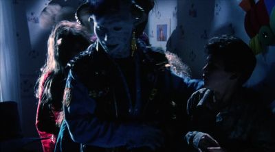 Trick or treat smell my feet - Little Monsters
