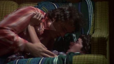 Tripper get off of me right now or l start screaming - Meatballs