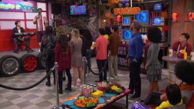 Trish and Bryce's
BoomBox Burger theme song - That Girl Lay Lay