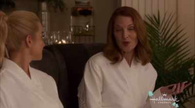 - Trish, thatwon't happen again. - Wedding at Graceland