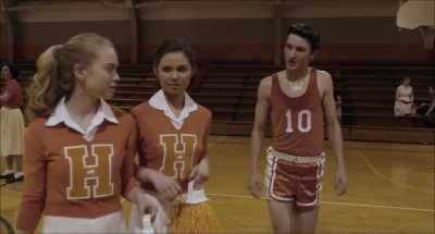 Trixie, hon.
You've been dodging me. - Sun Records
