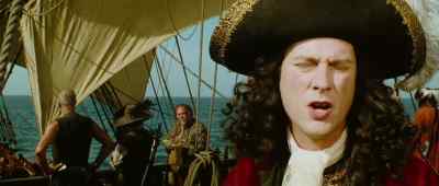 Trotter's closing on us. - Cutthroat Island