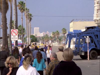 [TRUCK HONKS] - MacGyver