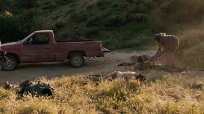 Truck's empty. I got nothing. - NCIS: Los Angeles