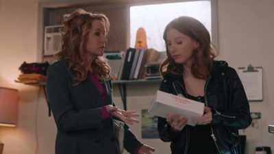 - True.
- [gasps] - The Spencer Sisters