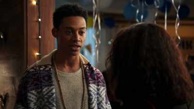 Truth is, I don't want you
violating my trust. - American Pie Presents: Girls' Rules