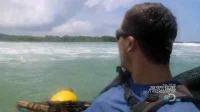 TRY AND GET
A GOOD, STABLE POSITION ON THIS - Man vs. Wild