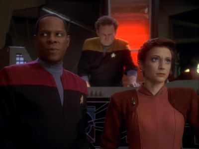 - Try to hail them.
- They haven't locked onto us yet. - Star Trek: Deep Space Nine