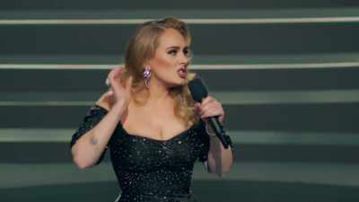 Try and help me sing along-- - An Audience with Adele