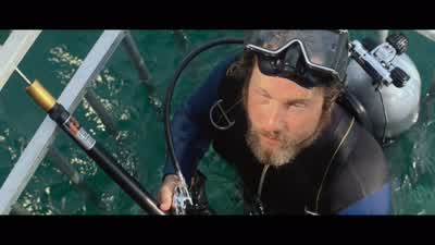 Try and keep him off me until I'm lower. - Jaws