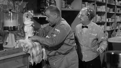 Try to turn it off. - The Three Stooges Meet Hercules
