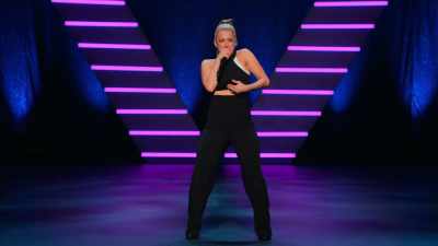 Trying to extend the torso,
tuck in the tailbone, - Iliza Shlesinger: Unveiled