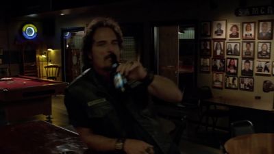 Trying to get ahold of Juice. - Sons of Anarchy