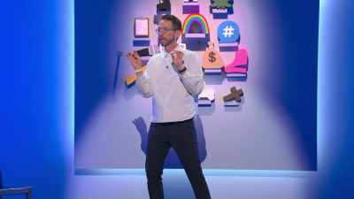 Trying to talk about
transgender issues in public - Neal Brennan: Blocks