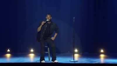 Tu ar trebui să fii comediantul. - Marlon Wayans: God Loves Me