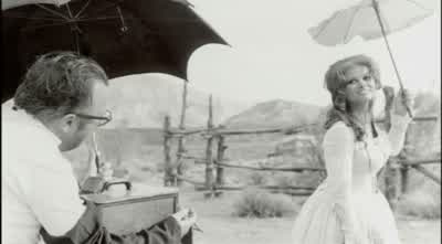 Tu che fai ancora lì? - Once Upon a Time in the West