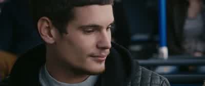 - Tu lis quoi? - Blue Is the Warmest Color