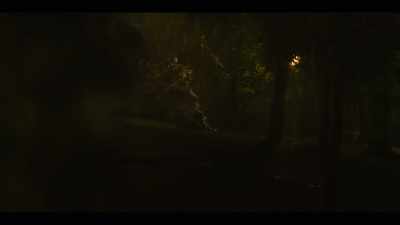 - Tuan?
- Sitting on a bench. - Interview with the Vampire