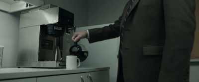 [tube light flickering] - Corner Office