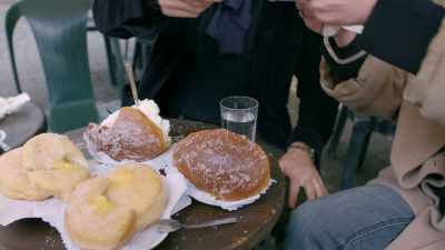 [TUCCI] Yeah, 'cause they
don't do eggs and bacon and... - Stanley Tucci: Searching for Italy