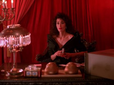 Turn around. - Twin Peaks