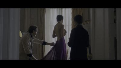 Turn for me. - Halston
