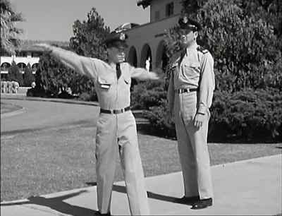 Turning left.
Turning right. - Air Cadet