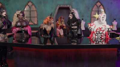 TúvH4 ;
missed you uglies!] - The Boulet Brothers' Dragula: Titans