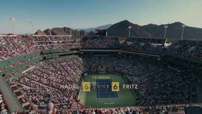[TV announcer]
A tie break to settle the second set. - Break Point