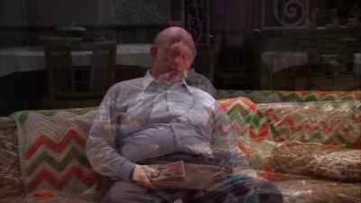 - [tv announcer] and I'll
tell you what it makes - Everybody Loves Raymond